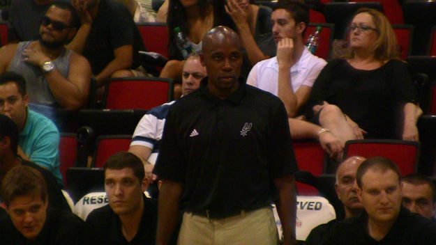 jacque-vaughn-spurs-summer-league-magic-head-coach jacque-vaughn-spurs-summer-league-magic-head-coach