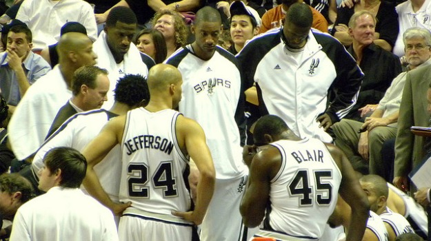 san-antonio-spurs-huddle-blair-jefferson