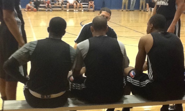 austin-toros-scrimmage-black-team-bench