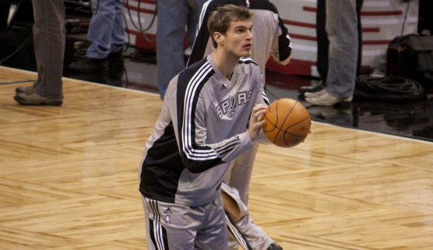 tiago-splitter-spurs tiago-splitter-spurs